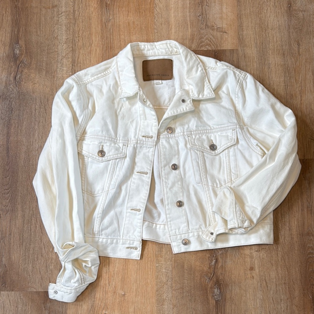 White Denim Jacket women’s large American eagle